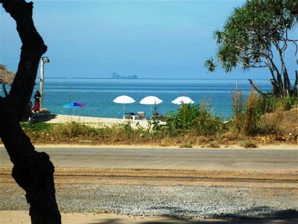 Euro Lanta White Rock Resort Ko Lanta Eksteriør bilde