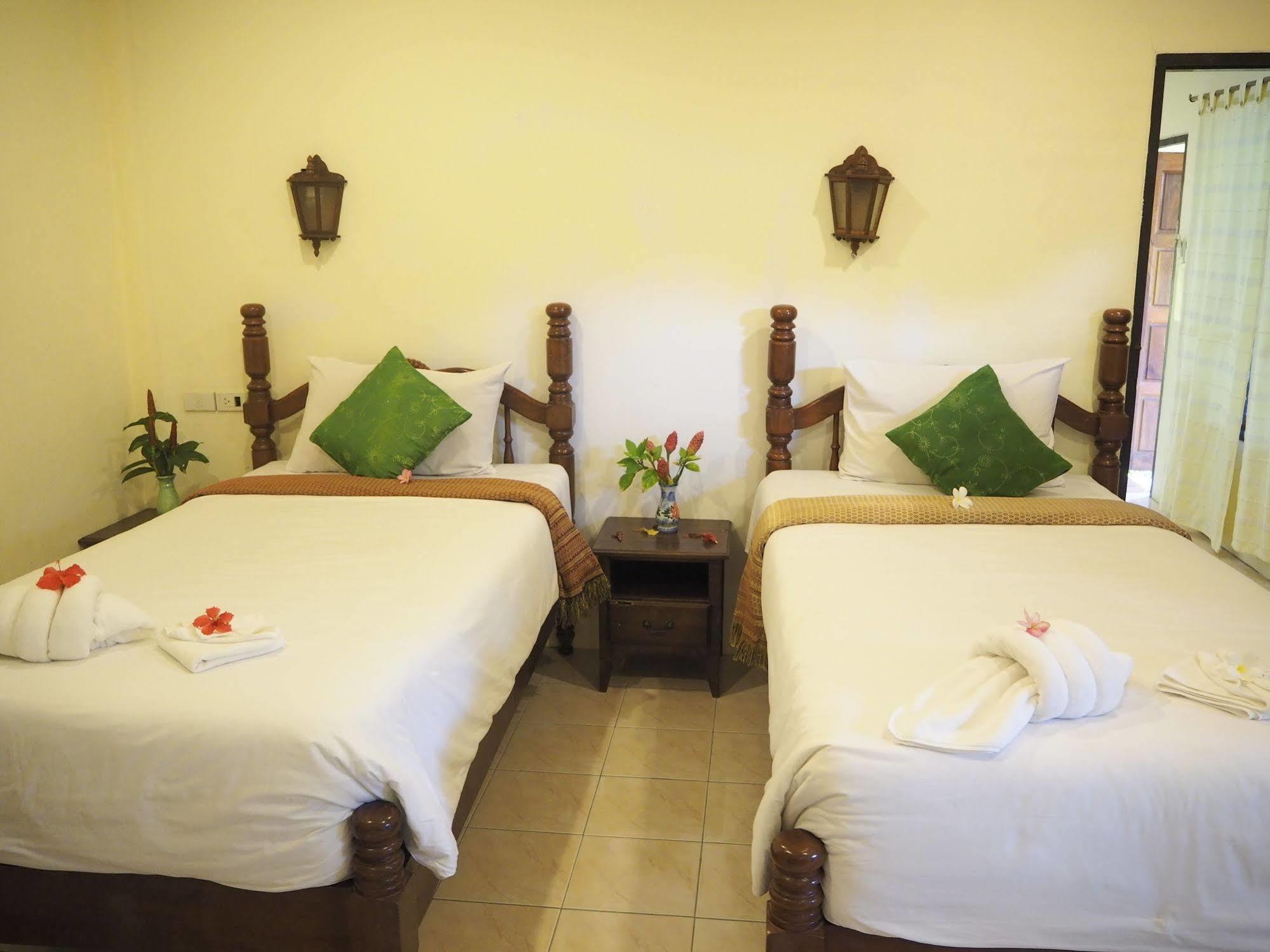 Euro Lanta White Rock Resort Ko Lanta Eksteriør bilde